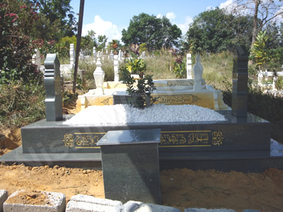 Tempahan Binaan Pusara di Shah Alam, Selangor